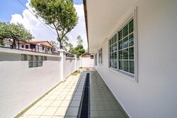 Regent Villas (D10), Terrace #496703681